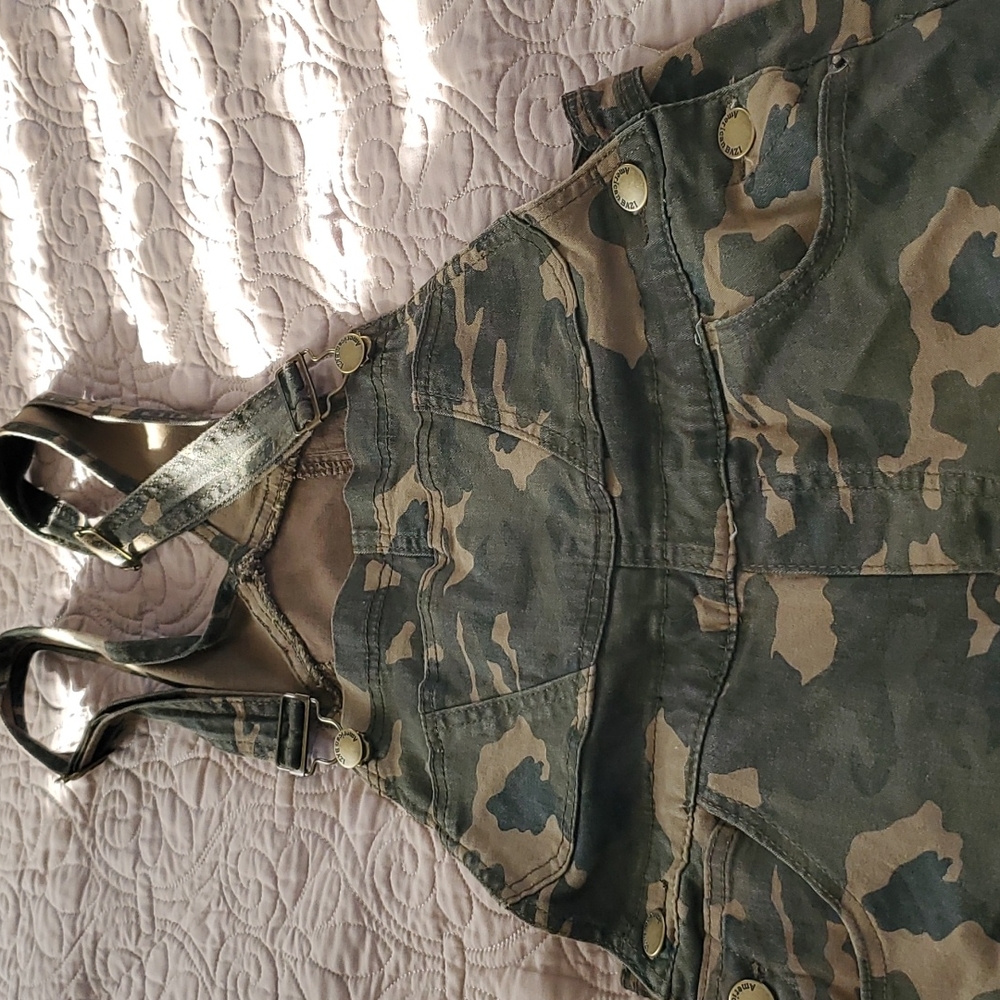 American Bazi camo overalls  medium